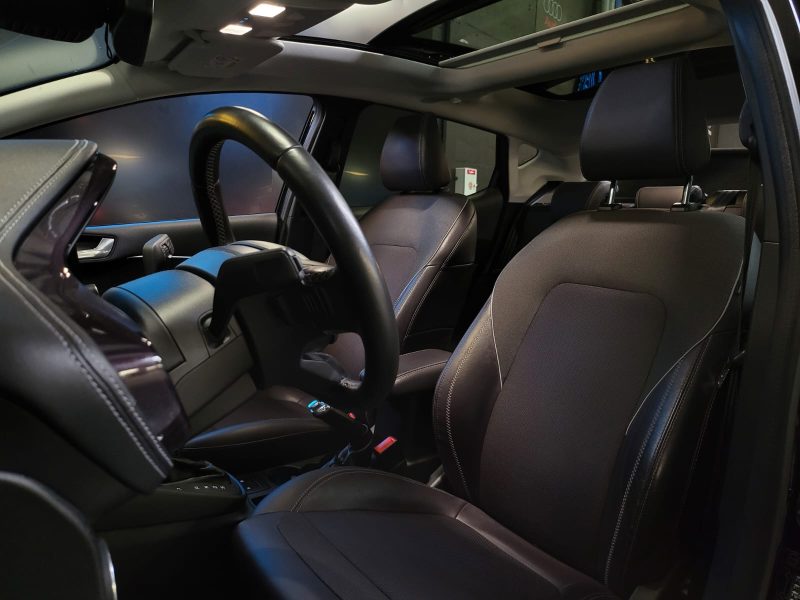 FORD FIESTA 1.0 SCTi EcoBoost 100cv VIGNALE / 1ERE MAIN / SUIVI FORD / TOIT OUVRANT / CARPLAY / SIEG