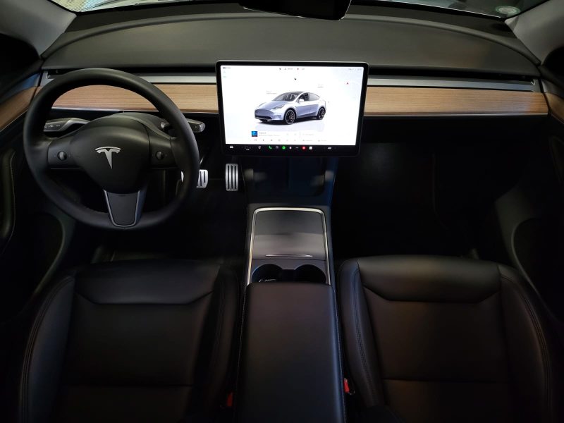TESLA MODEL Y PERFORMANCE 534cv DualMotor AWD VOLANT CHAUFF / ATTELAGE / SIEGES CHAUFF AV + AR
