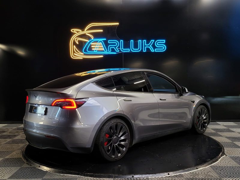TESLA MODEL Y PERFORMANCE 534cv DualMotor AWD VOLANT CHAUFF / ATTELAGE / SIEGES CHAUFF AV + AR