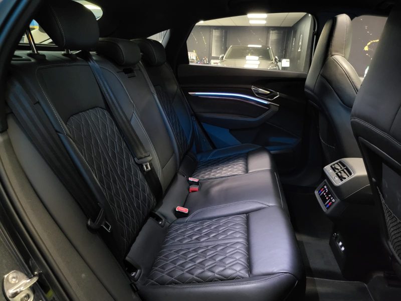AUDI E-TRON 50 313cv  QUATTRO SPORTBACK S-LINE TOIT OUVRANT / B&O / 360° / CUIR DIAMANT ELECT 