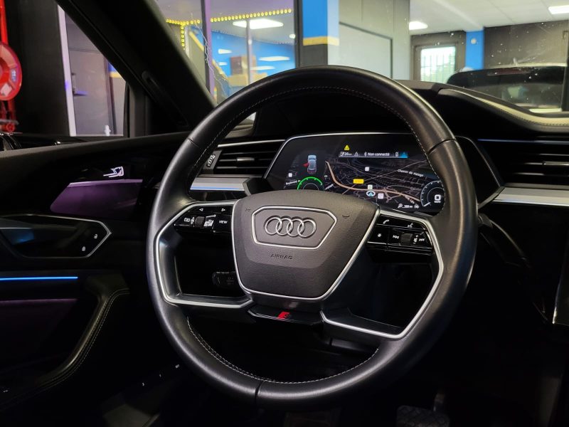 AUDI E-TRON 50 313cv  QUATTRO SPORTBACK S-LINE TOIT OUVRANT / B&O / 360° / CUIR DIAMANT ELECT 