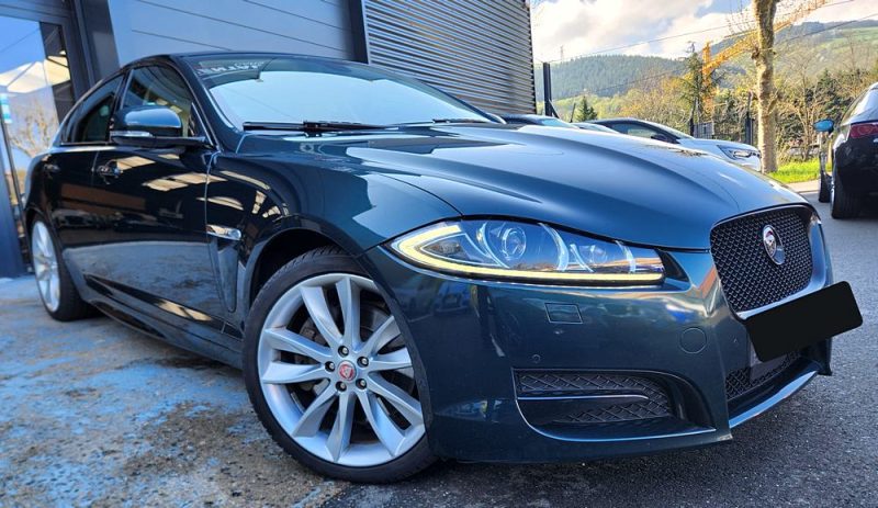 JAGUAR XF II 3.0 V6 340 AWD R-SPORT*TOIT*CAMERA*XENON*