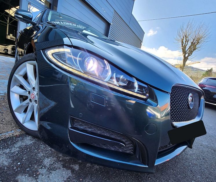 JAGUAR XF II 3.0 V6 340 AWD R-SPORT*TOIT*CAMERA*XENON*