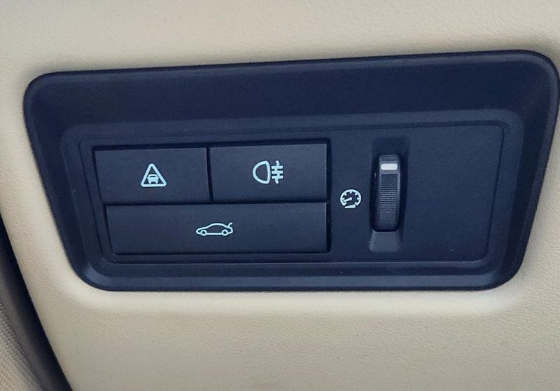 JAGUAR XF II 3.0 V6 340 AWD R-SPORT*TOIT*CAMERA*XENON*