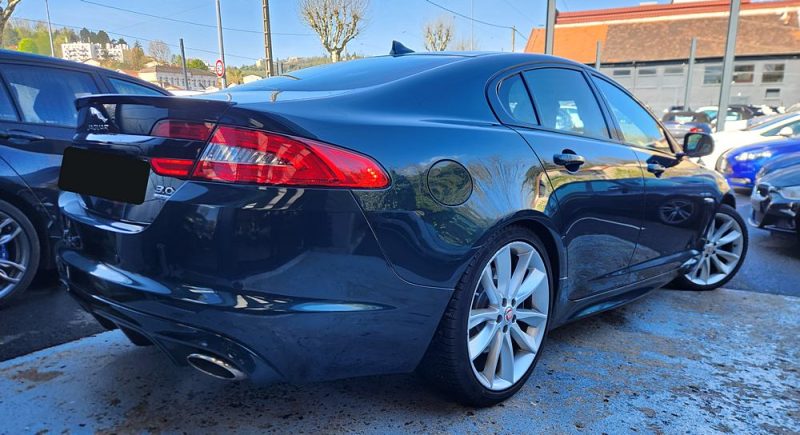 JAGUAR XF II 3.0 V6 340 AWD R-SPORT*TOIT*CAMERA*XENON*