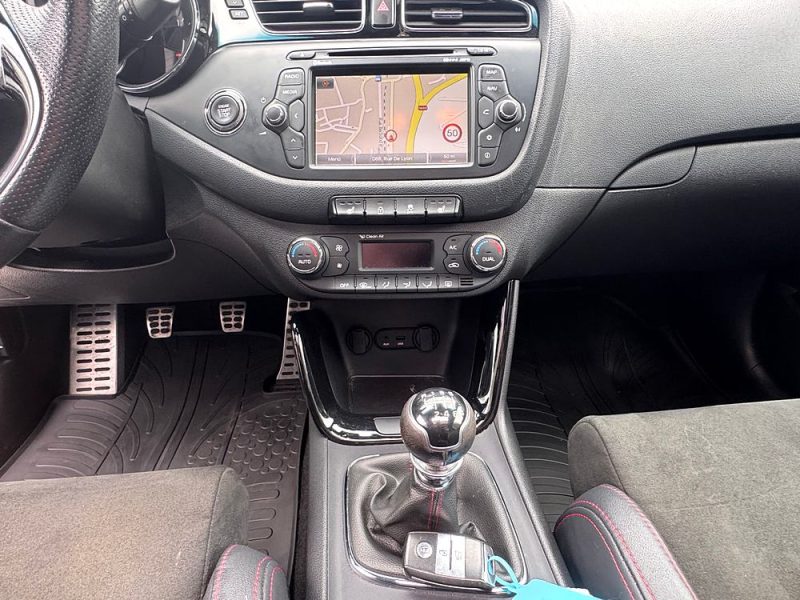 KIA ceed Pro Cee D ceed II 1.6 T-GDI 204 GT BVM6*PANO*CAMERA*GPS CUIR*