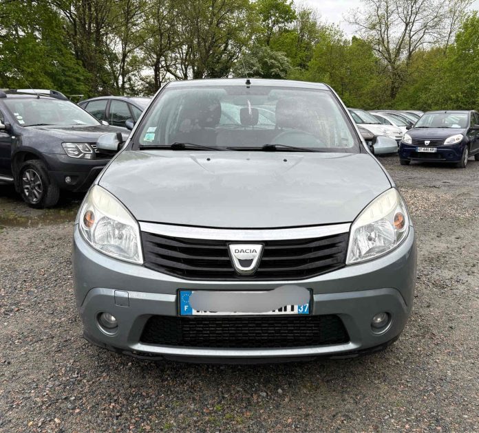 DACIA SANDERO 2009