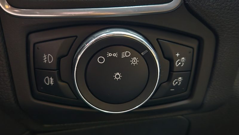 Ford FOCUS Focus SW/Break 2.0 250 S&S ST*XENON*SONY*