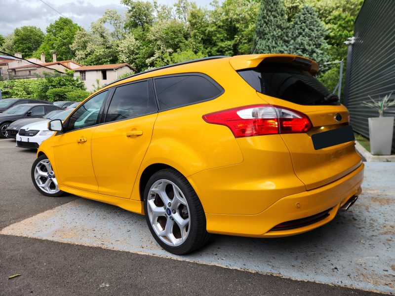 Ford FOCUS Focus SW/Break 2.0 250 S&S ST*XENON*SONY*