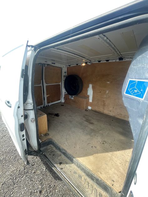 MERCEDES VITO 110 CDI EXTRA LONG FIRST TRACTION 102Ch