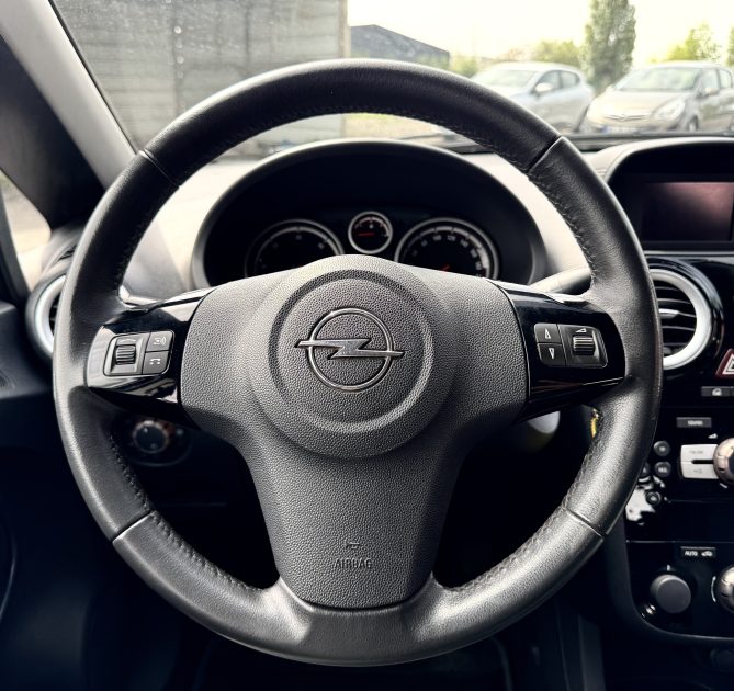 OPEL CORSA D 1.3L CDTI 16V 90cv *COSMO* Semi Cuir / Révisée&Garantie