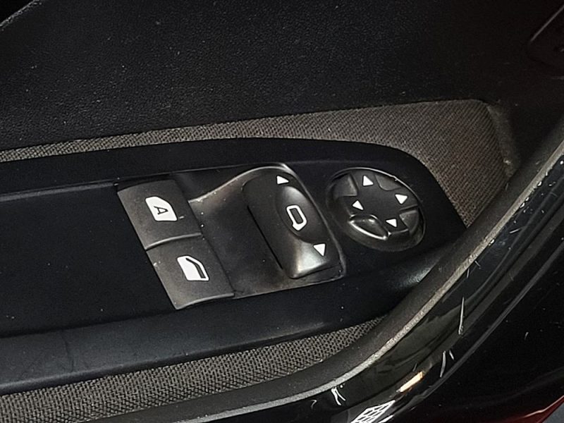 PEUGEOT 208 1.6 BlueHDi 75cv Active BVM5