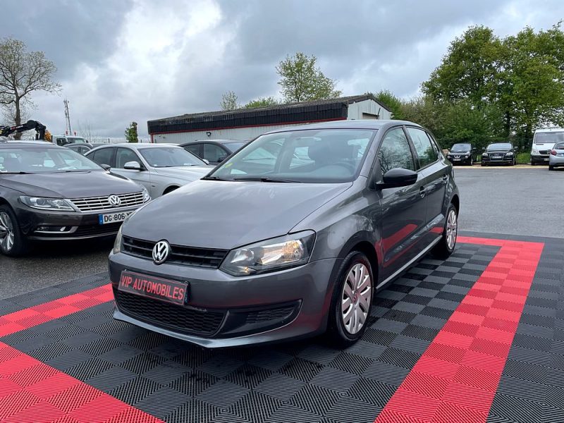 VOLKSWAGEN POLO 2011