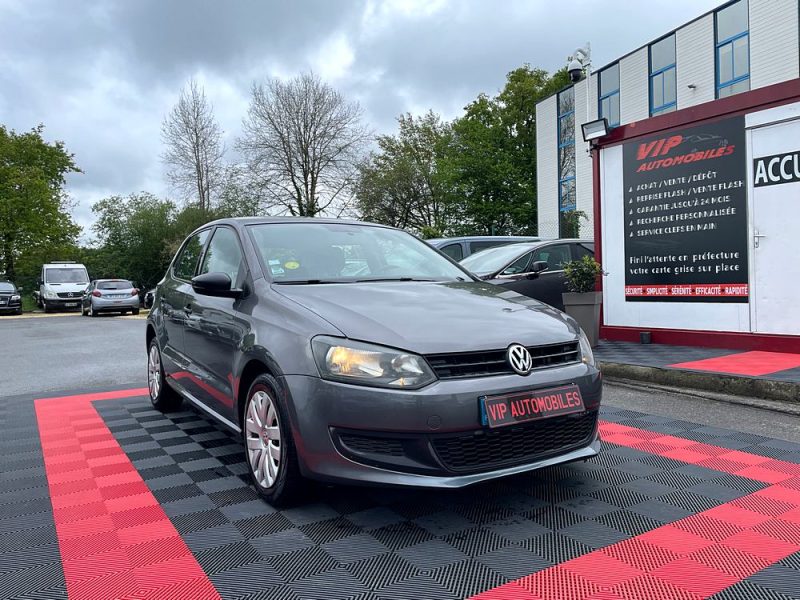 VOLKSWAGEN POLO 2011