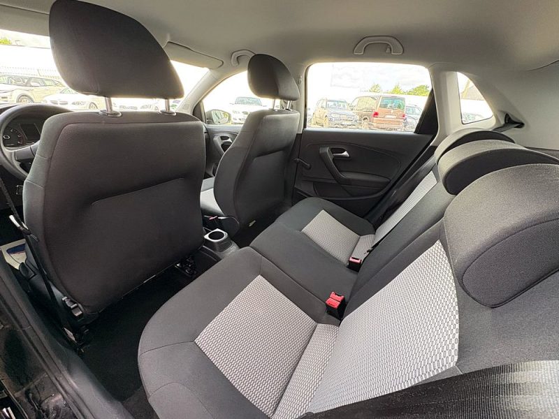 VOLKSWAGEN POLO 2012