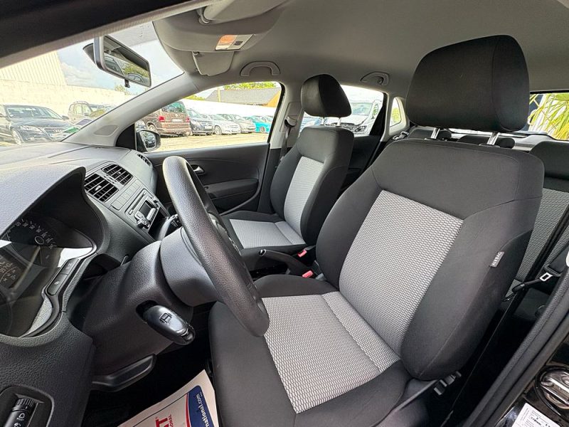 VOLKSWAGEN POLO 2012