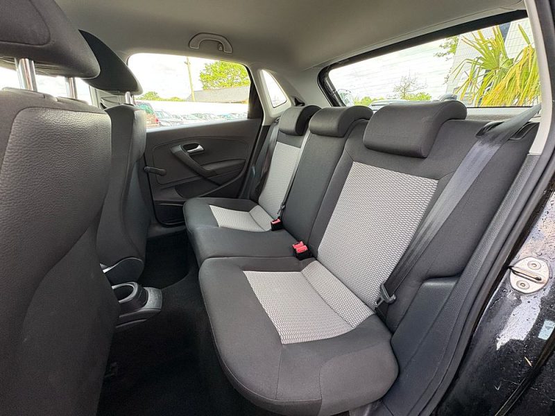 VOLKSWAGEN POLO 2012