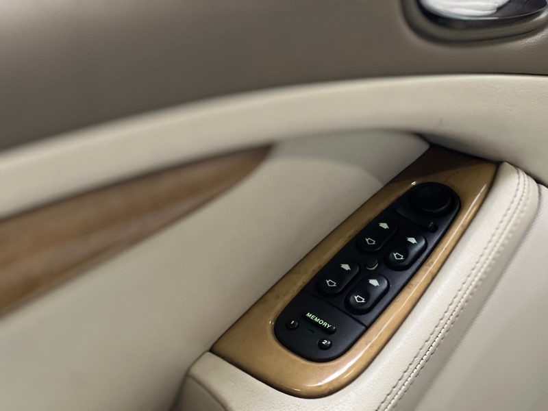 JAGUAR S-TYPE *DÉPOT VENTE* 3.0i 24V V6 243CH BVA 