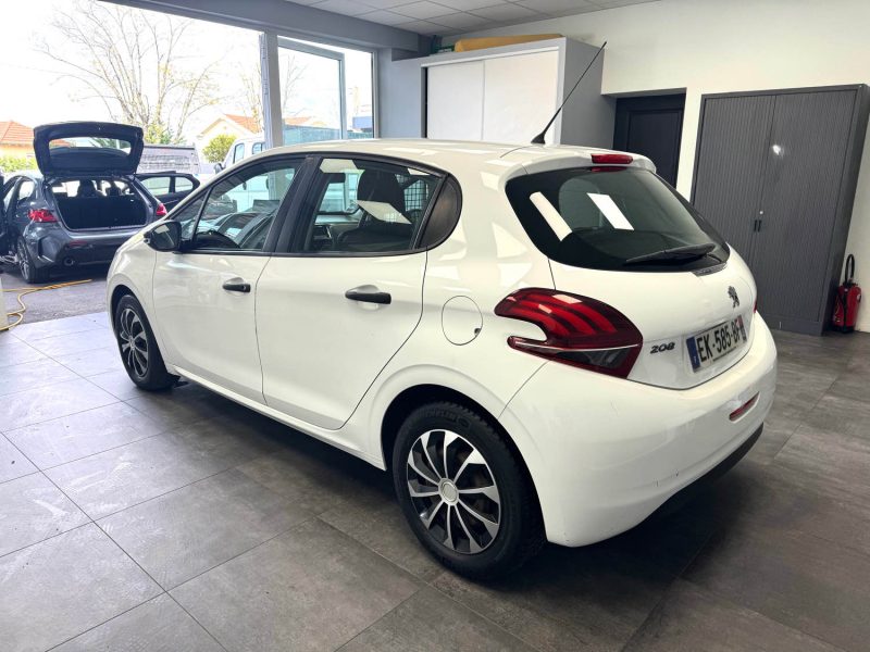 PEUGEOT 208 2017