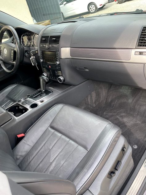 VOLKSWAGEN TOUAREG 3.0 TDI V6 240cv R-line