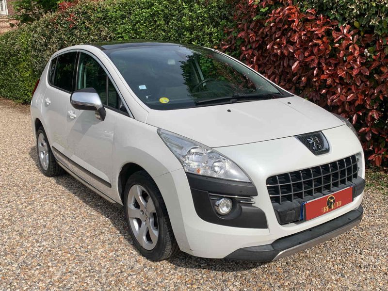 PEUGEOT 3008 2011