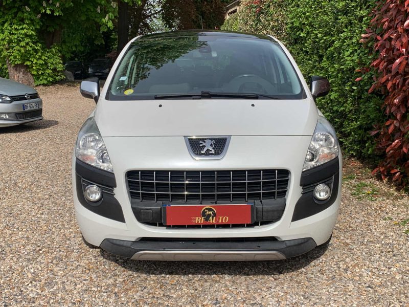 PEUGEOT 3008 2011