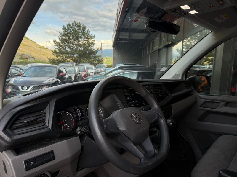 VOLKSWAGEN TRANSPORTER 2020