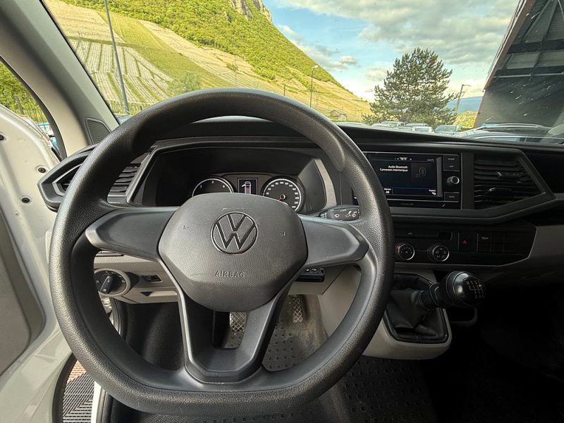 VOLKSWAGEN TRANSPORTER 2020