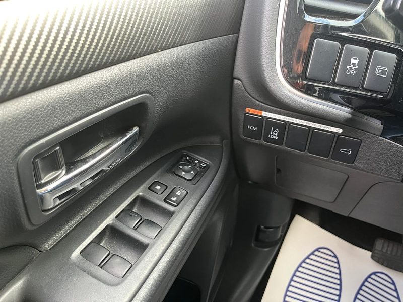 MITSUBISHI OUTLANDER 2015