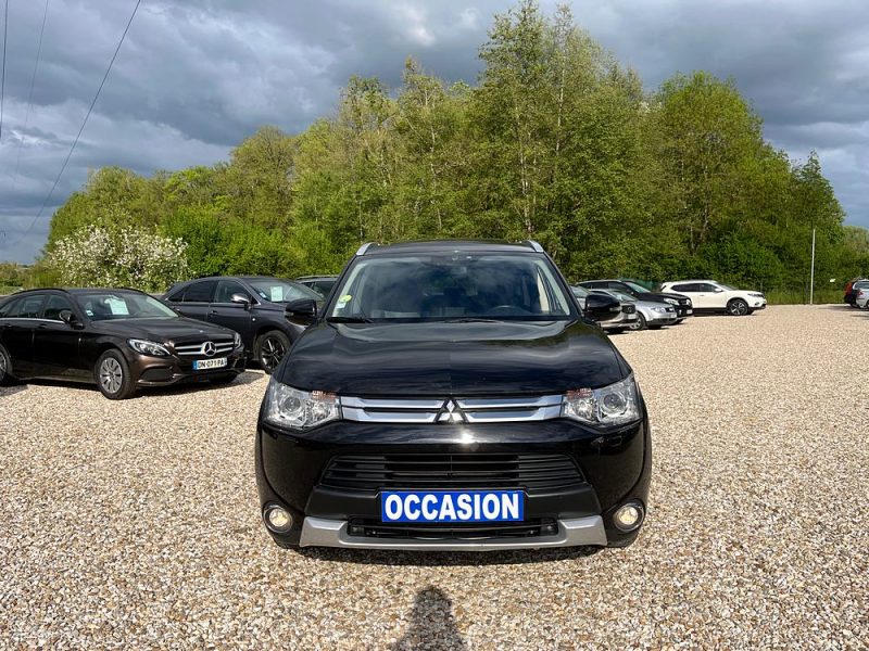 MITSUBISHI OUTLANDER 2015