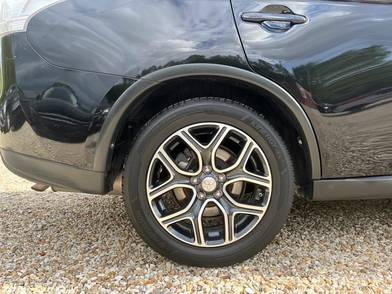 MITSUBISHI OUTLANDER 2015