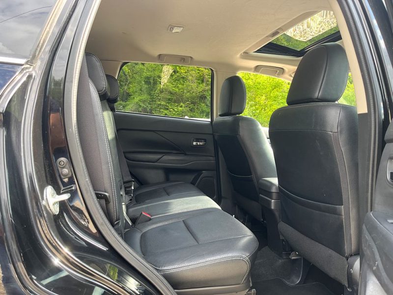 MITSUBISHI OUTLANDER 2015