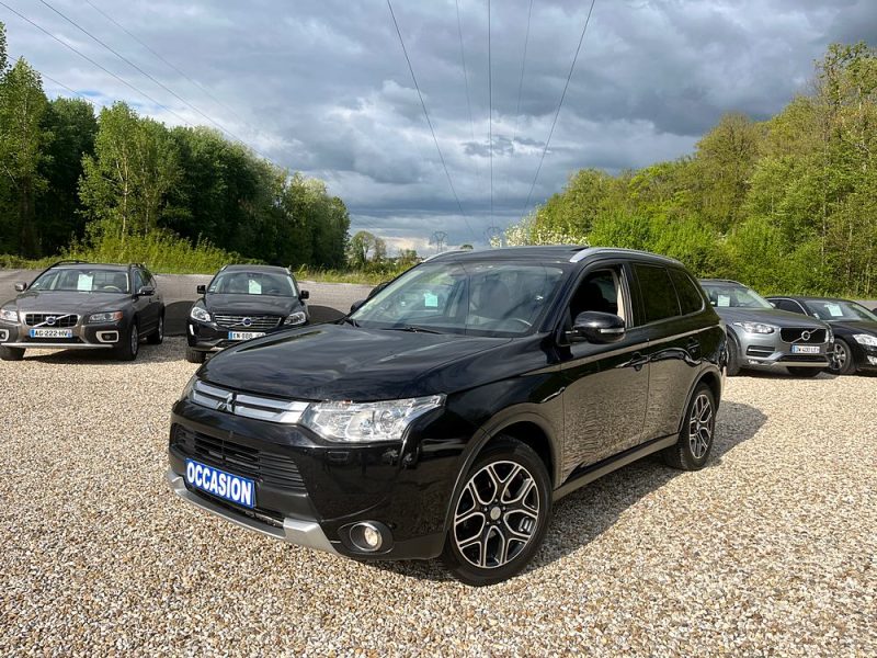 MITSUBISHI OUTLANDER 2015