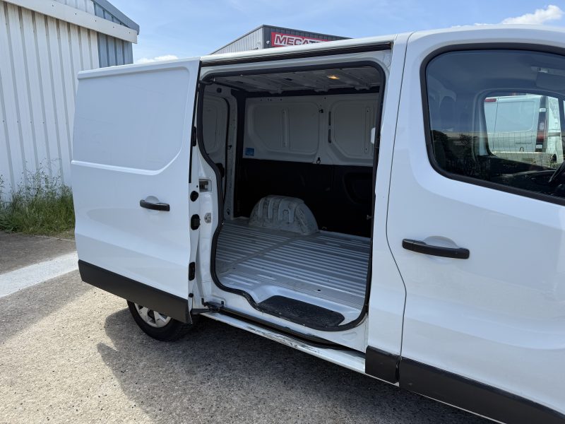 RENAULT TRAFIC L1H1 1.6 dCi 120 CONFORT GPS