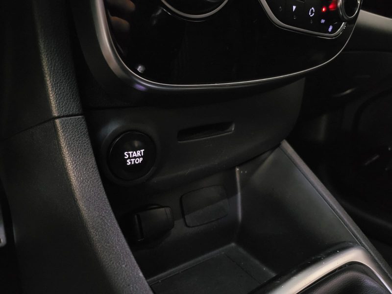 RENAULT CLIO 1.2 TCe 120cv GT LINE / SIEGES SPORT + KEYLESS + SUIVIE COMPLET /