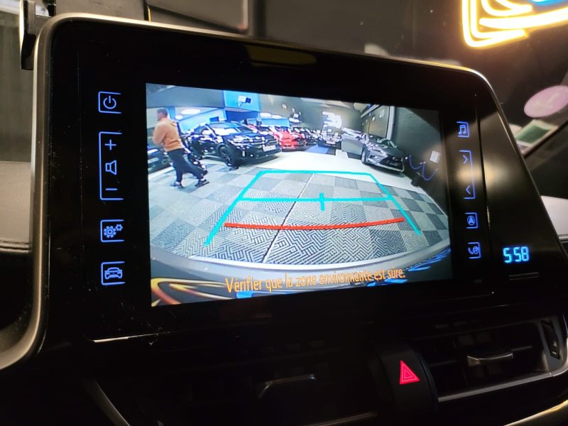 TOYOTA C-HR 1.8 VVT-i 122cv DESIGN / CAMERA DE RECUL + SUIVI COMPLET TOYOTA + SIEGE CHAUFFANT 