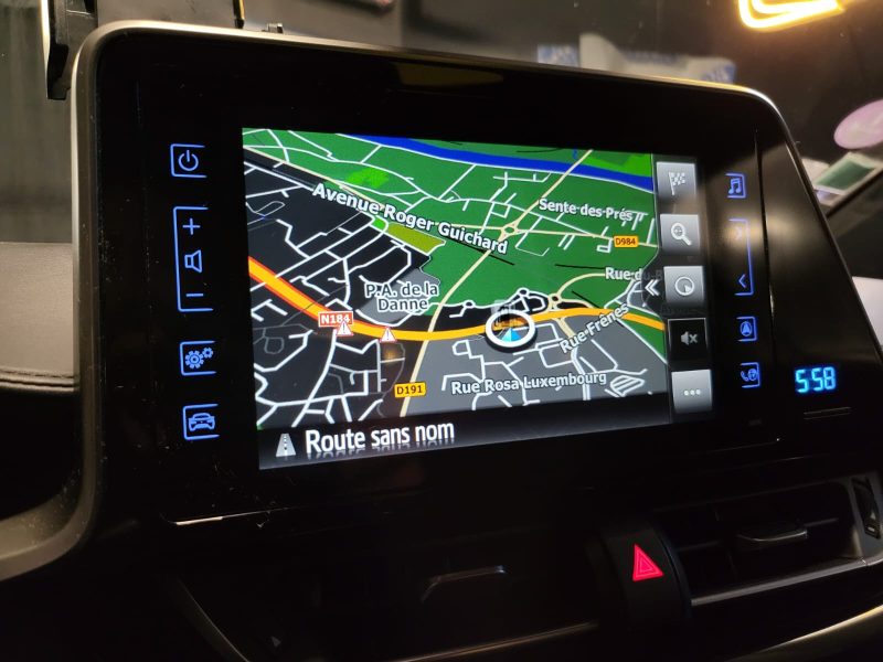 TOYOTA C-HR 1.8 VVT-i 122cv DESIGN / CAMERA DE RECUL + SUIVI COMPLET TOYOTA + SIEGE CHAUFFANT 