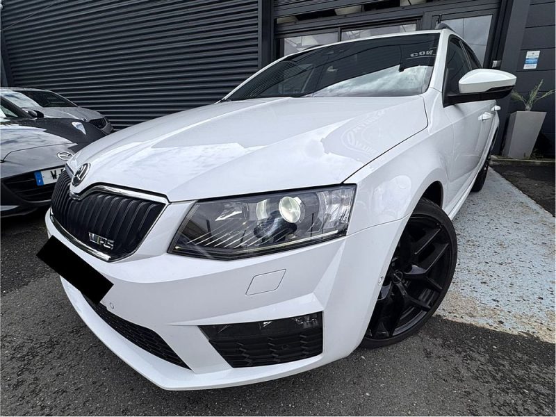 SKODA OCTAVIA COMBI 2.0 TSI 220 RS DSG6*ACC*CANTON*CUIR*GPS*