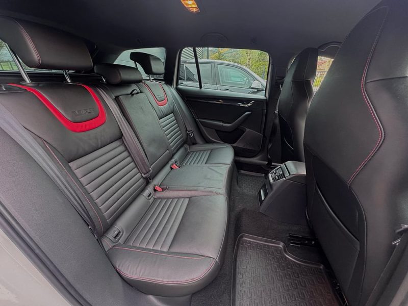 SKODA OCTAVIA COMBI 2.0 TSI 220 RS DSG6*ACC*CANTON*CUIR*GPS*