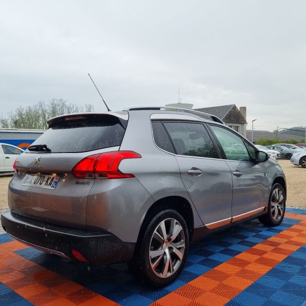 PEUGEOT 2008 2015