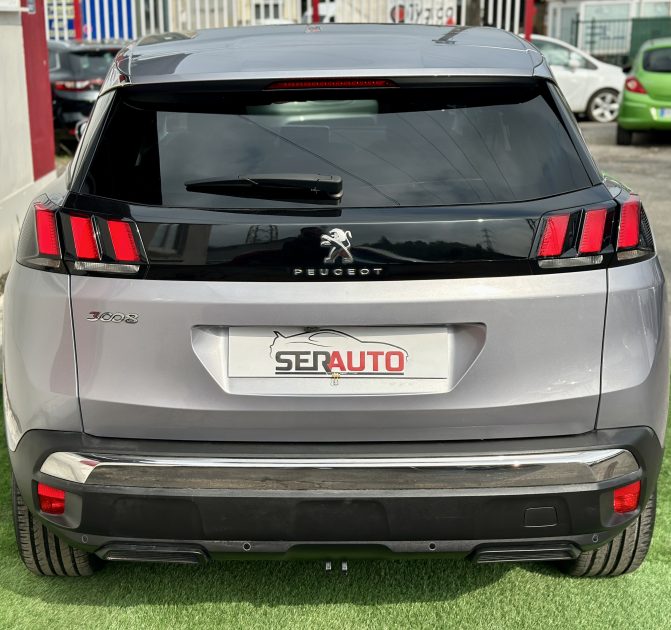 PEUGEOT 3008 2019