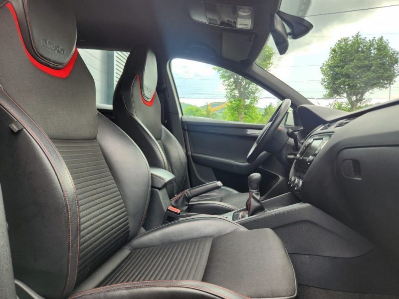 SKODA OCTAVIA COMBI 2.0 TSI 220 RS break*XENON*CUIR*