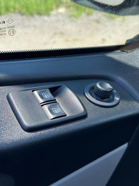 RENAULT  TRAFIC 2018 1.6 Dci 120CV / Moteur à Chaine / Attelage / CT OK 