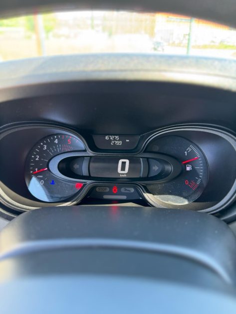 RENAULT  TRAFIC 2018 1.6 Dci 120CV / Moteur à Chaine / Attelage / CT OK 