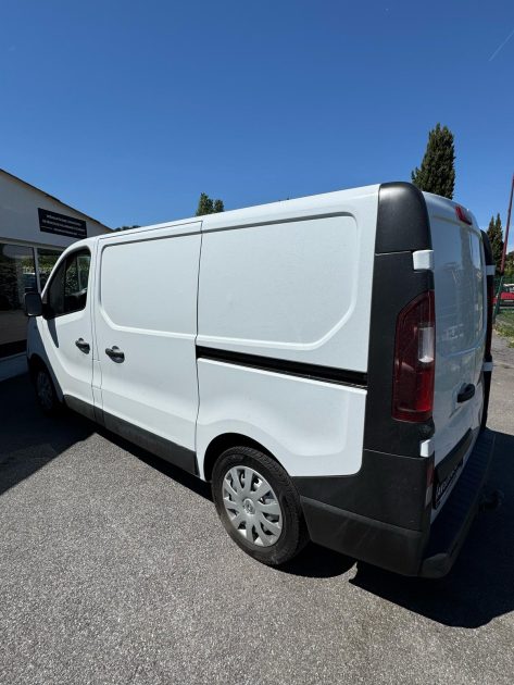 RENAULT  TRAFIC 2018 1.6 Dci 120CV / Moteur à Chaine / Attelage / CT OK 