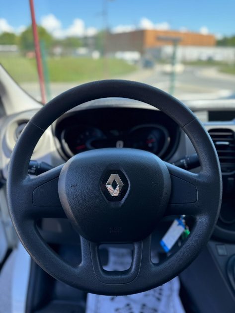 RENAULT  TRAFIC 2018 1.6 Dci 120CV / Moteur à Chaine / Attelage / CT OK 