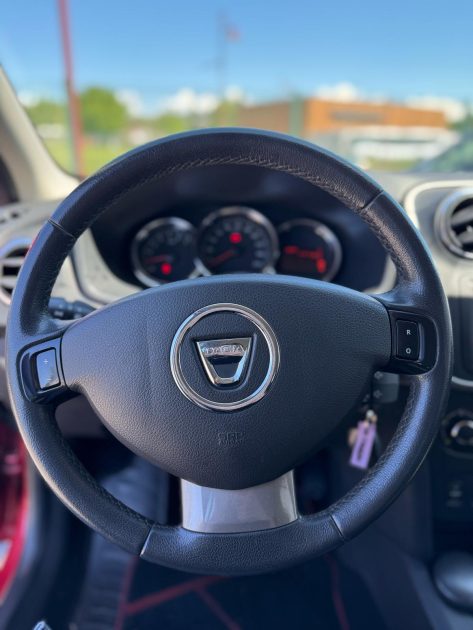 DACIA SANDERO Stepway 1.5Dci 90CV / Distribution Neuve / CT OK /Révisée 