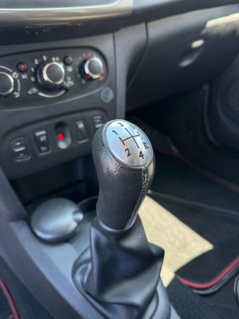 DACIA SANDERO Stepway 1.5Dci 90CV / Distribution Neuve / CT OK /Révisée 