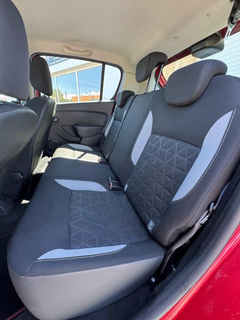 DACIA SANDERO Stepway 1.5Dci 90CV / Distribution Neuve / CT OK /Révisée 