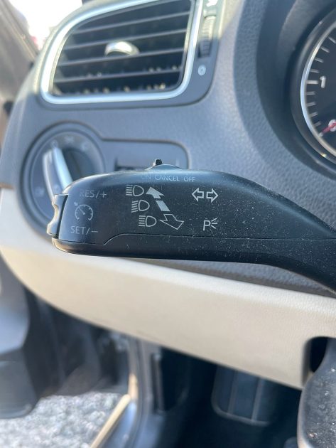 VOLKSWAGEN POLO 1.6 TDI 90Ch Confortline